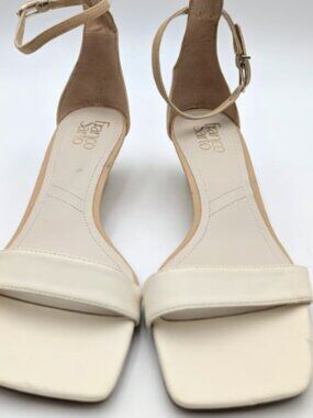 Franco Sarto "Sadie" 1 1/2" Wedge beige & creme summer sandals/shoes 9M